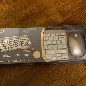 Wireless Combo keyboard and mouse set